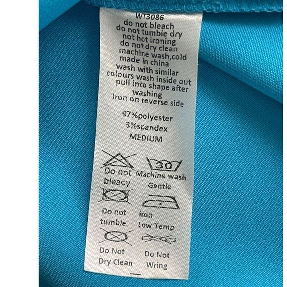 Wanna B Me Aqua cap sleeve Top Size Medium V-Neck - Picture 6 of 6
